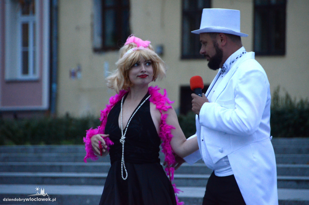 `Operetka na WYNOS` na starym Rynku