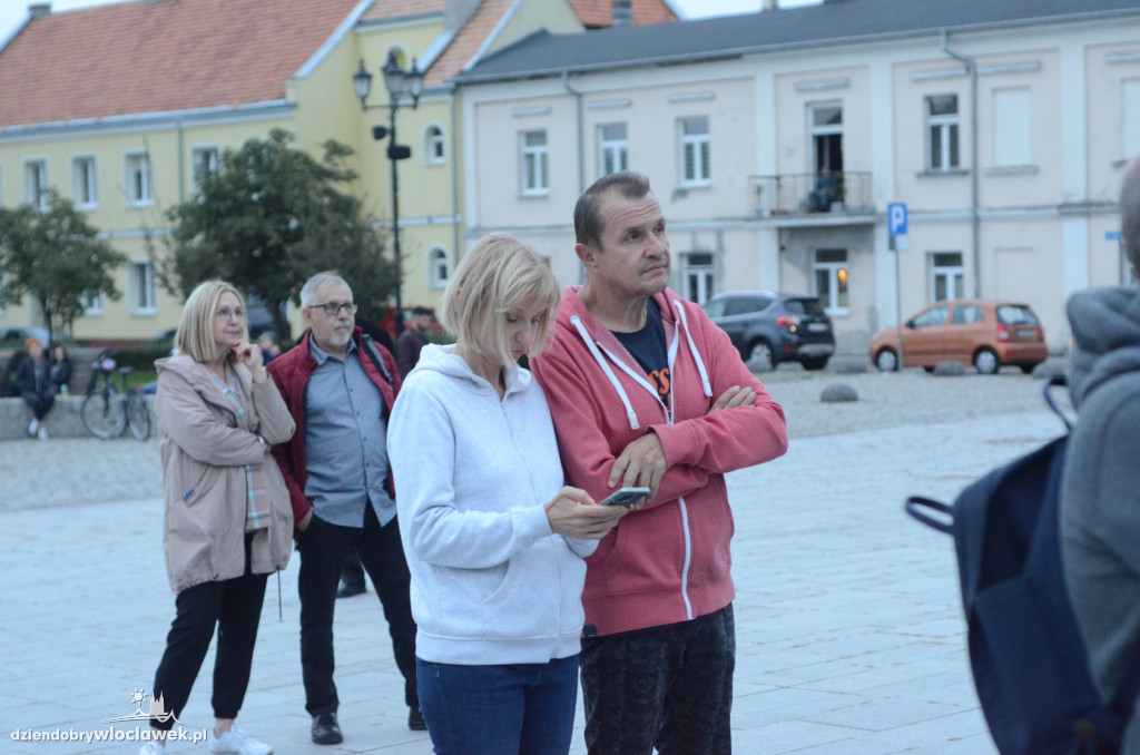 `Operetka na WYNOS` na starym Rynku