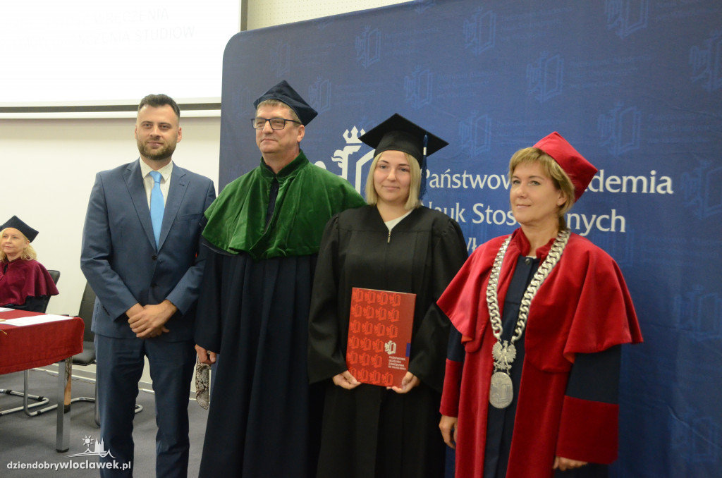 Wręczenie dyplomów w PANS