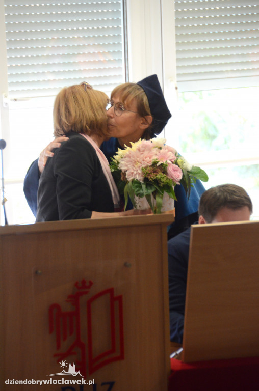 Wręczenie dyplomów dla pielęgniarek w PANS