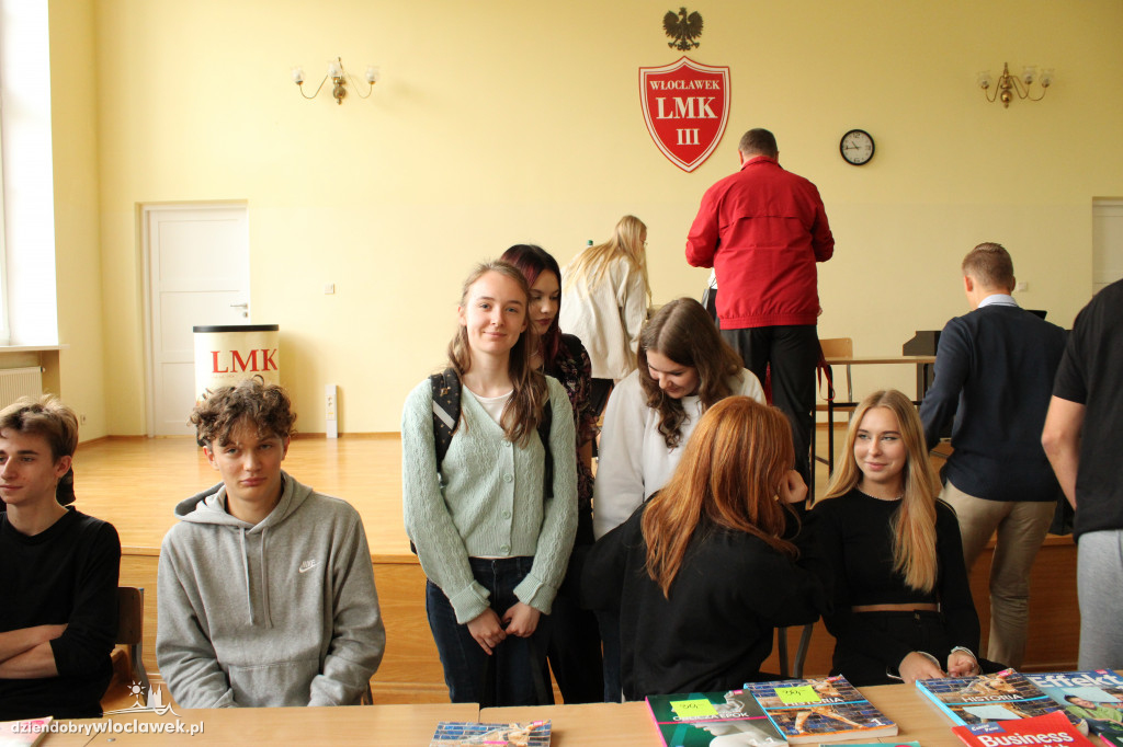 Kiermasz książek w LMK i finał szczytnej akcji