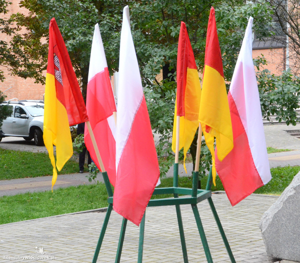 83. rocznica napaści ZSRR na Polskę - uroczystość przy pomniku Armii Krajowej