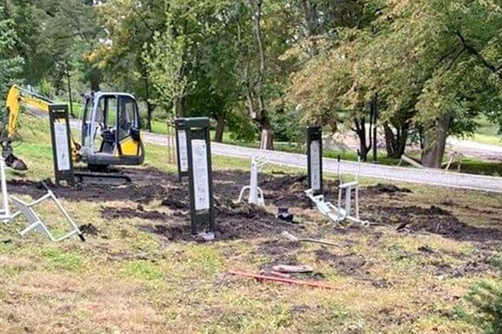 W parku powstaje siłownia zewnętrzna