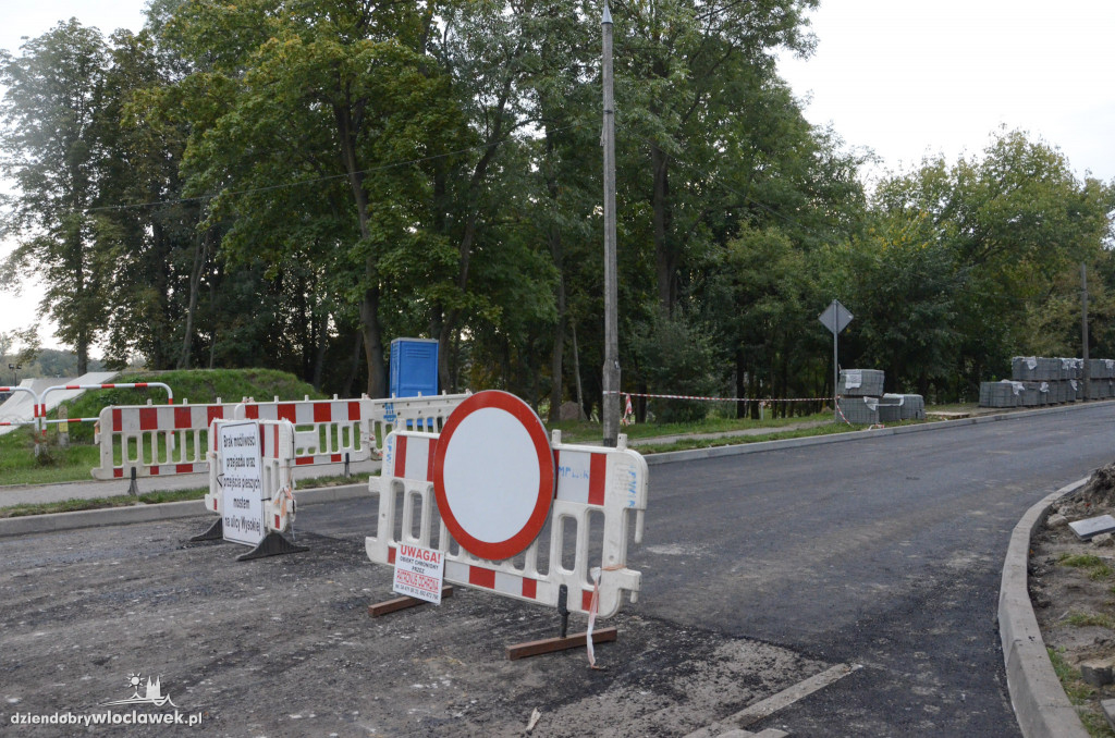 Na ul. Wysokiej powstaje nowa nawierzchnia