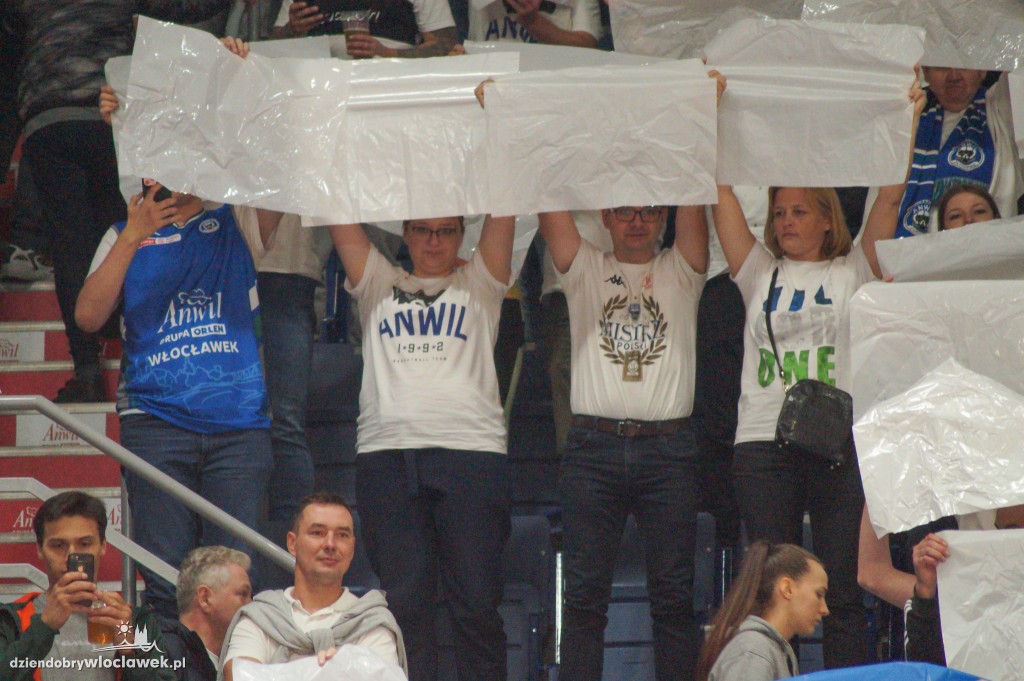 Kibice na meczu Anwil vs Zastal