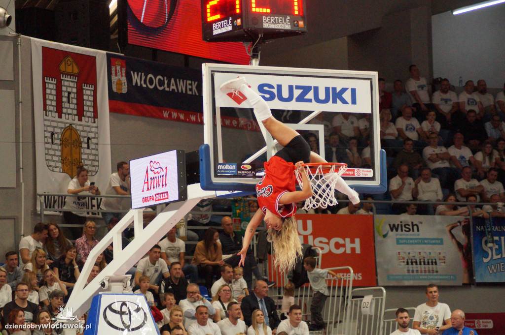 Cheerleaderki na meczu Anwil vs Zastal