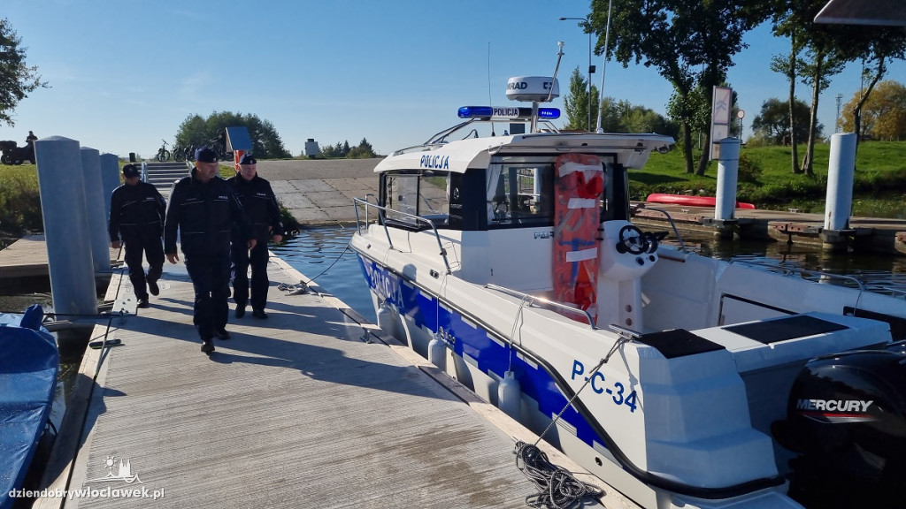 Motorówka, quady, rowery, dron - nowy sprzęt dla policji