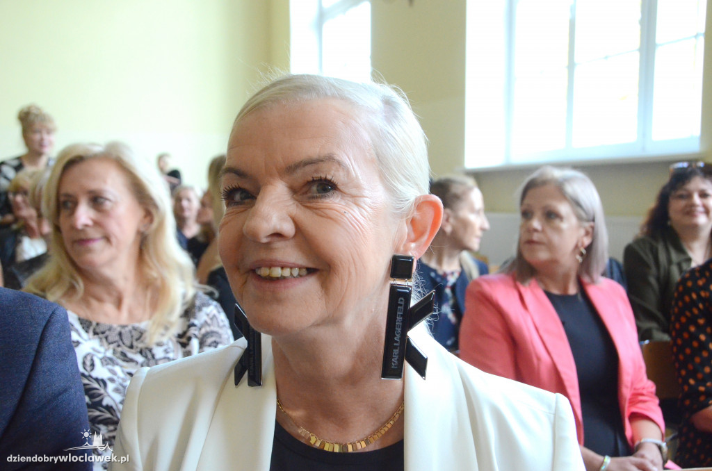 Prezydent wręczył najlepszym nauczycielom nagrody