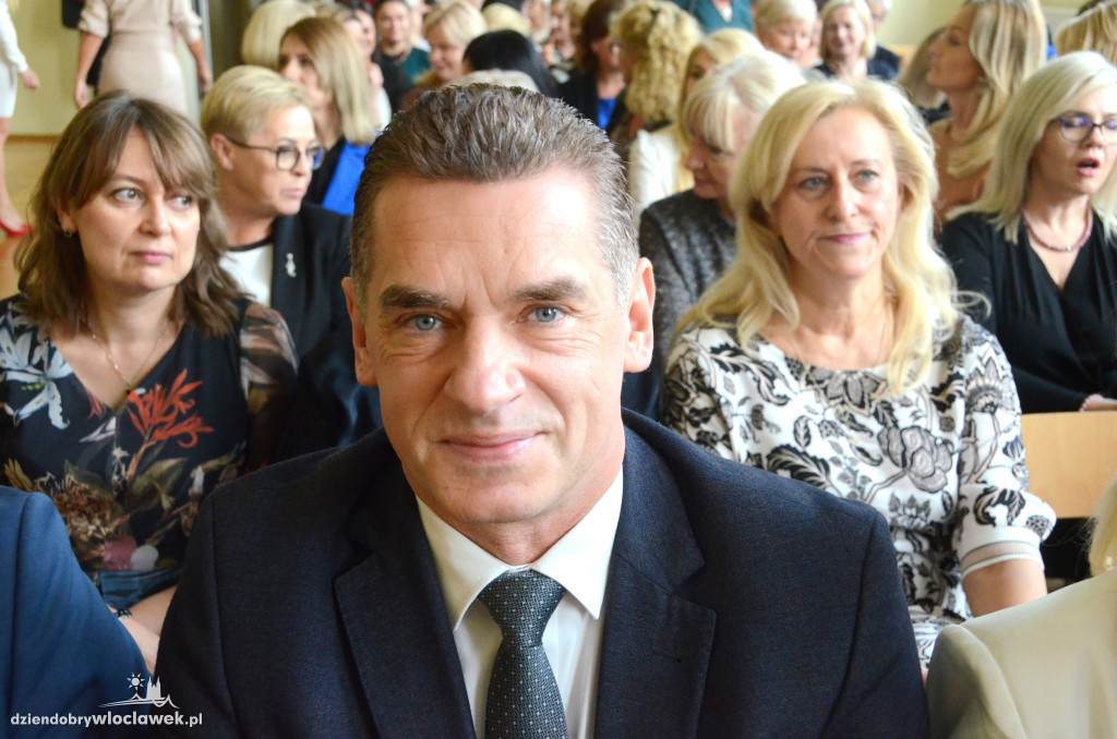Prezydent wręczył najlepszym nauczycielom nagrody