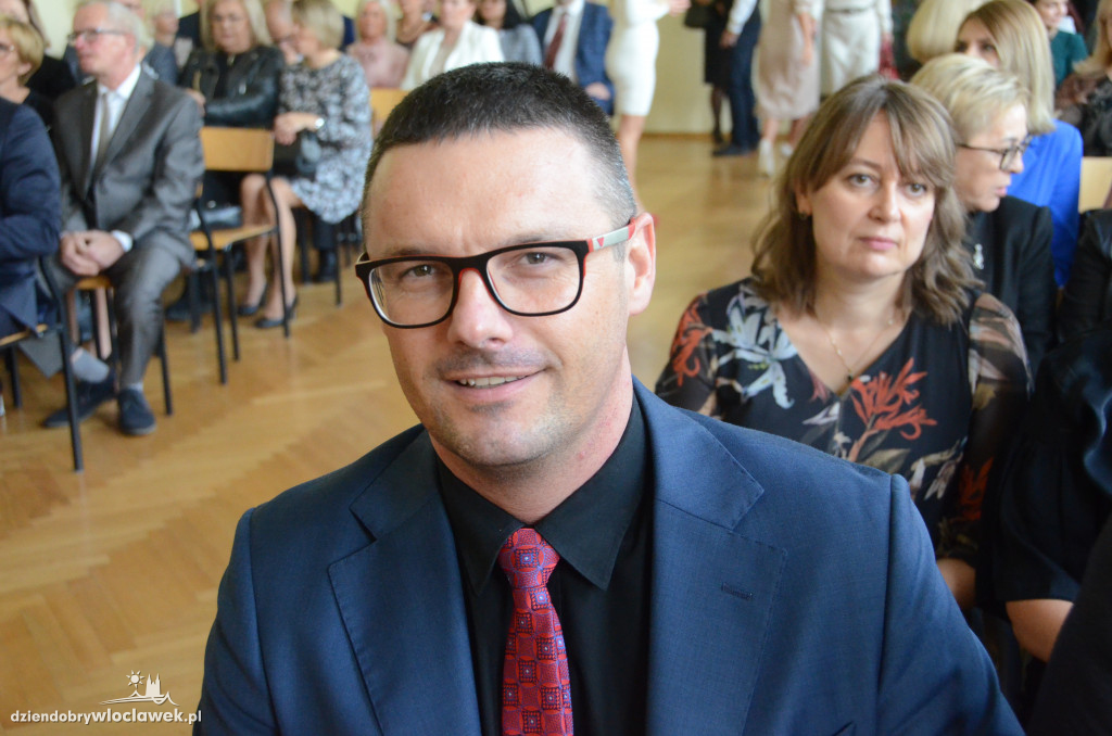Prezydent wręczył najlepszym nauczycielom nagrody