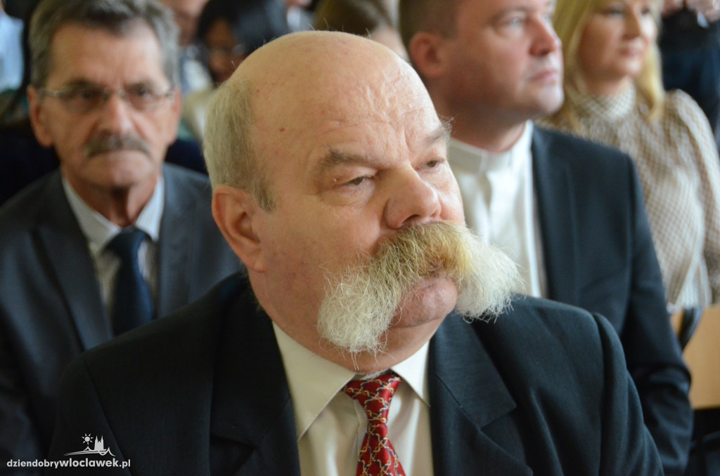 Prezydent wręczył najlepszym nauczycielom nagrody
