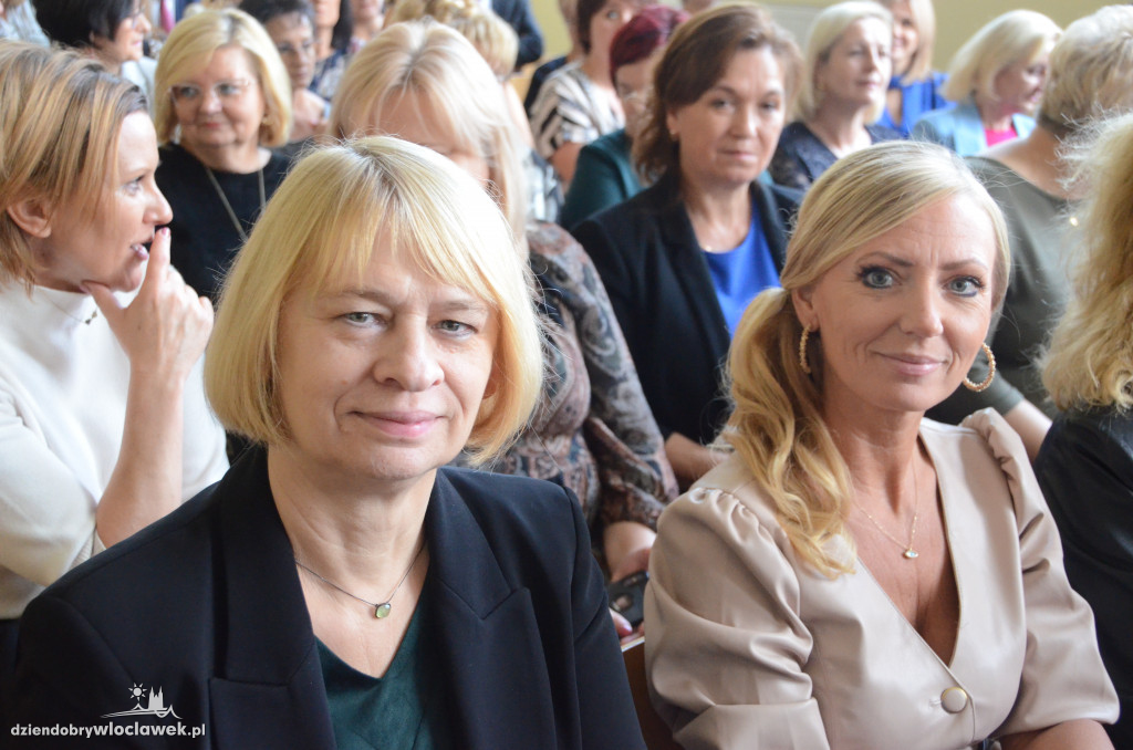 Prezydent wręczył najlepszym nauczycielom nagrody