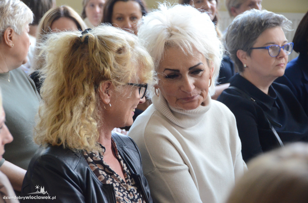 Prezydent wręczył najlepszym nauczycielom nagrody