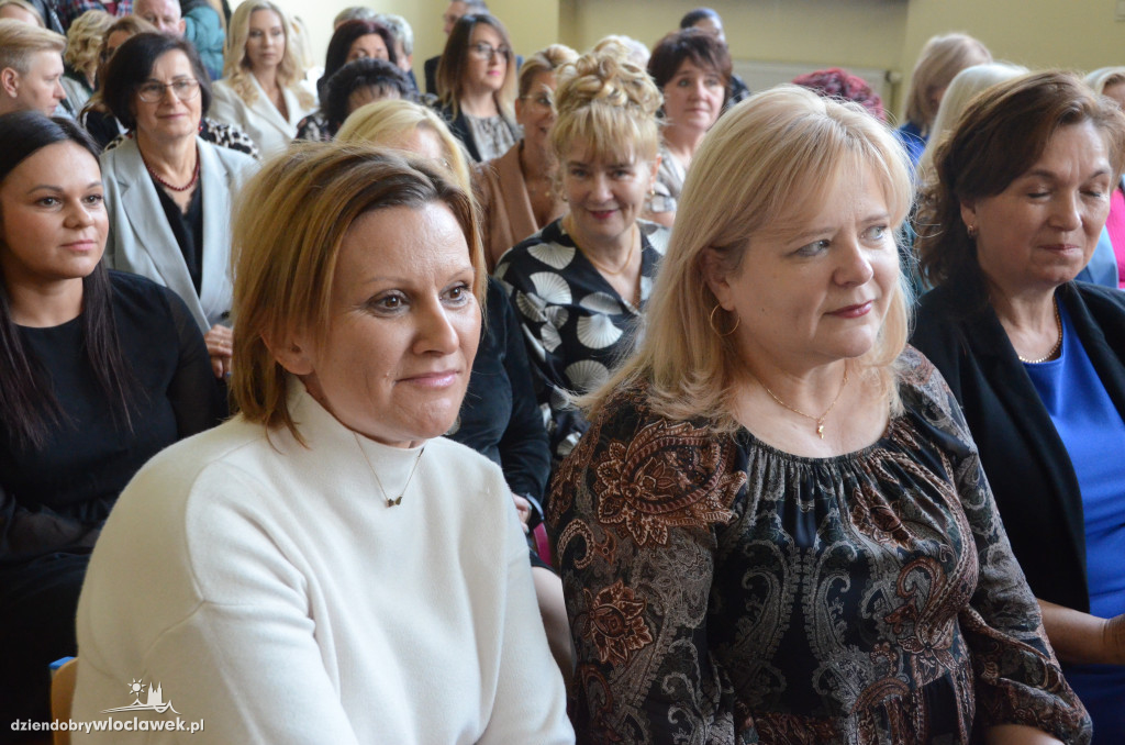 Prezydent wręczył najlepszym nauczycielom nagrody