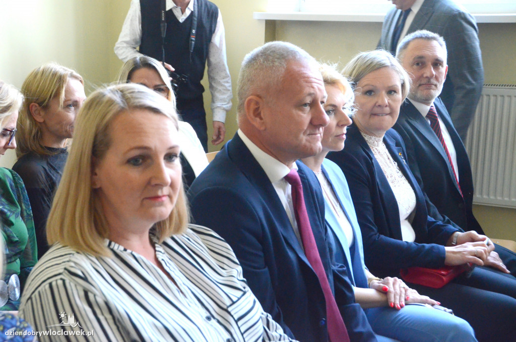 Prezydent wręczył najlepszym nauczycielom nagrody