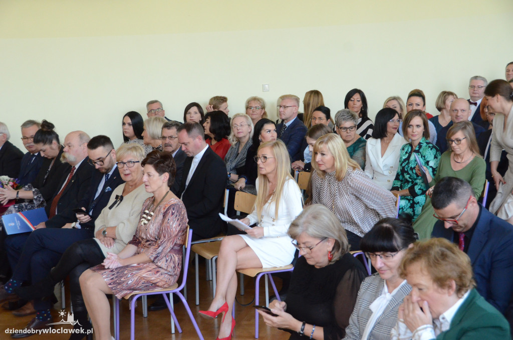 Prezydent wręczył najlepszym nauczycielom nagrody