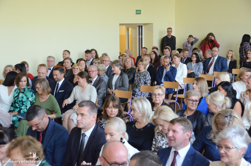 Prezydent wręczył najlepszym nauczycielom nagrody