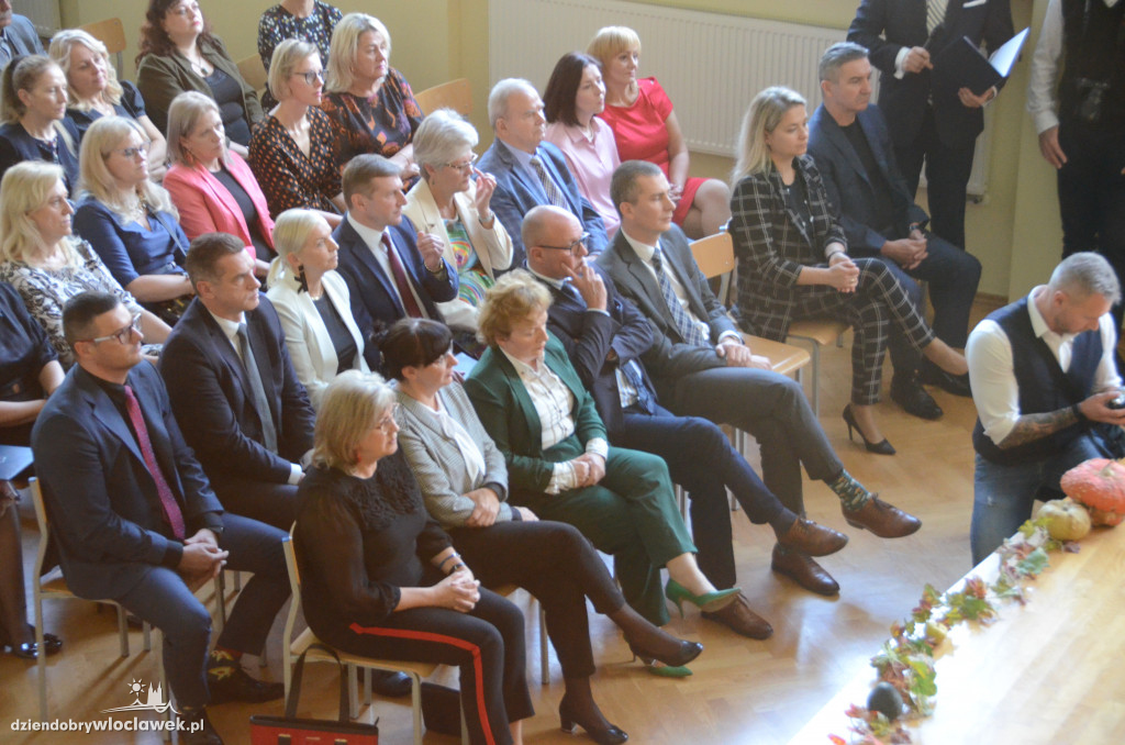 Prezydent wręczył najlepszym nauczycielom nagrody