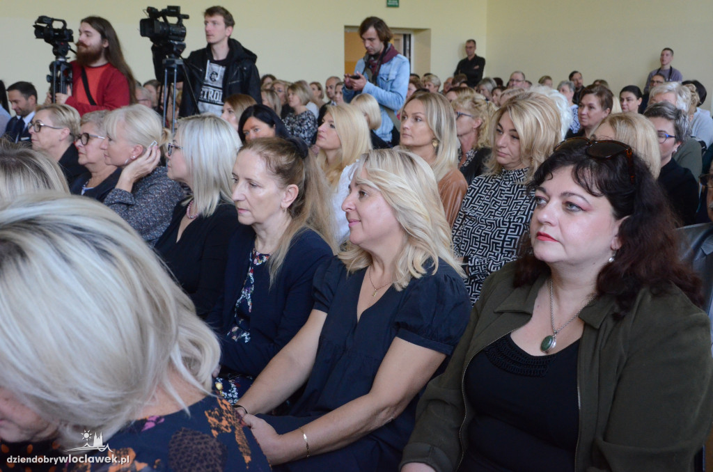 Prezydent wręczył najlepszym nauczycielom nagrody