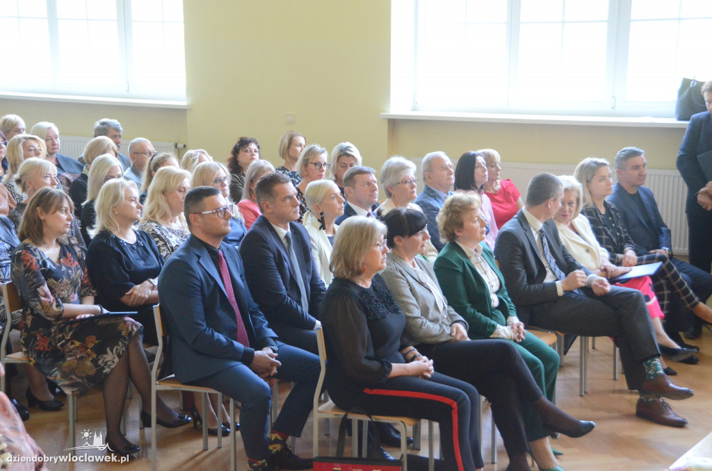 Prezydent wręczył najlepszym nauczycielom nagrody