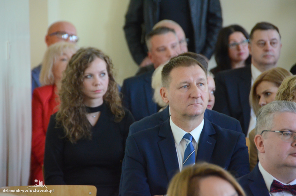Prezydent wręczył najlepszym nauczycielom nagrody