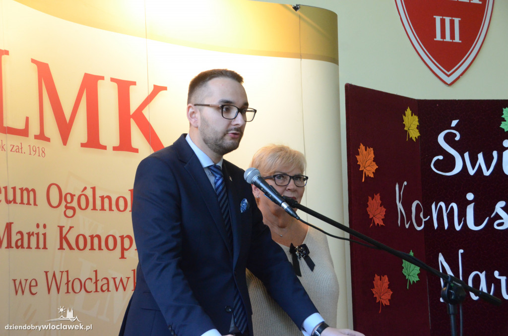 Prezydent wręczył najlepszym nauczycielom nagrody