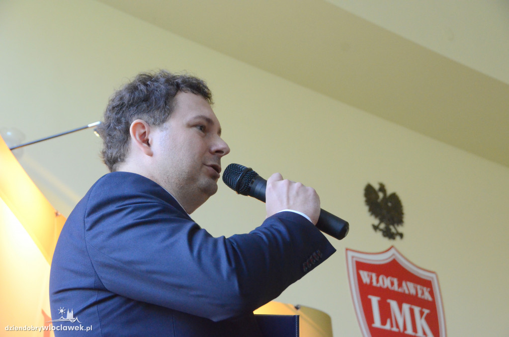 Prezydent wręczył najlepszym nauczycielom nagrody