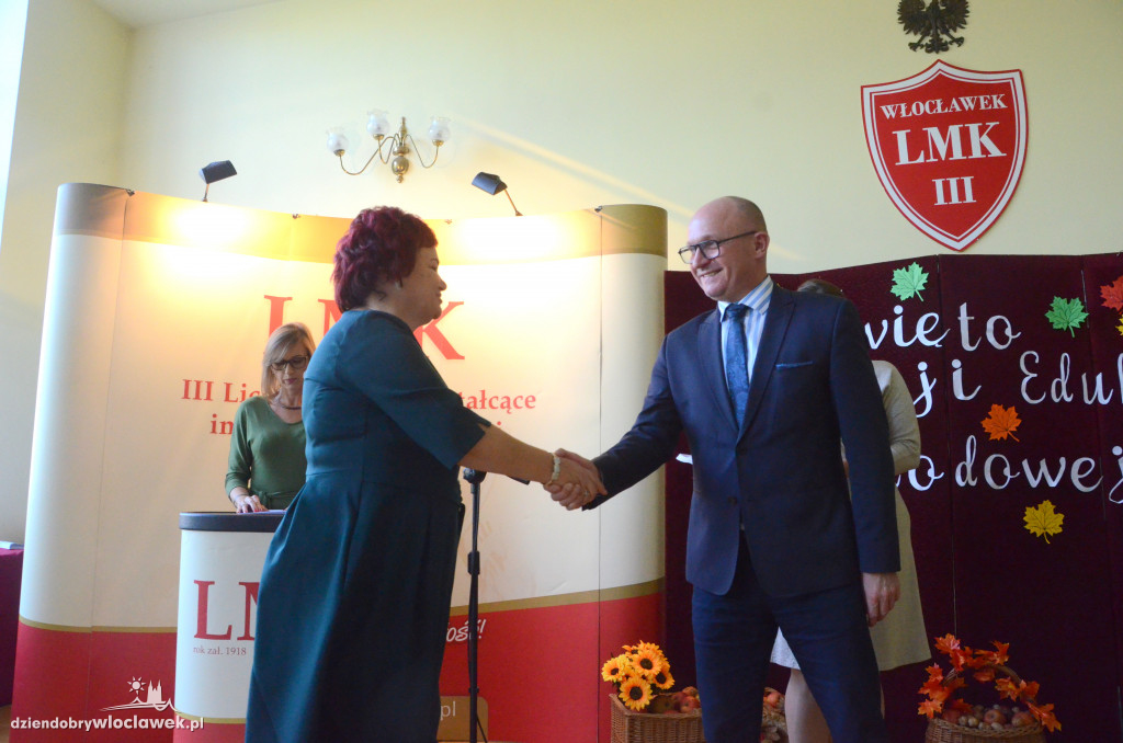 Prezydent wręczył najlepszym nauczycielom nagrody