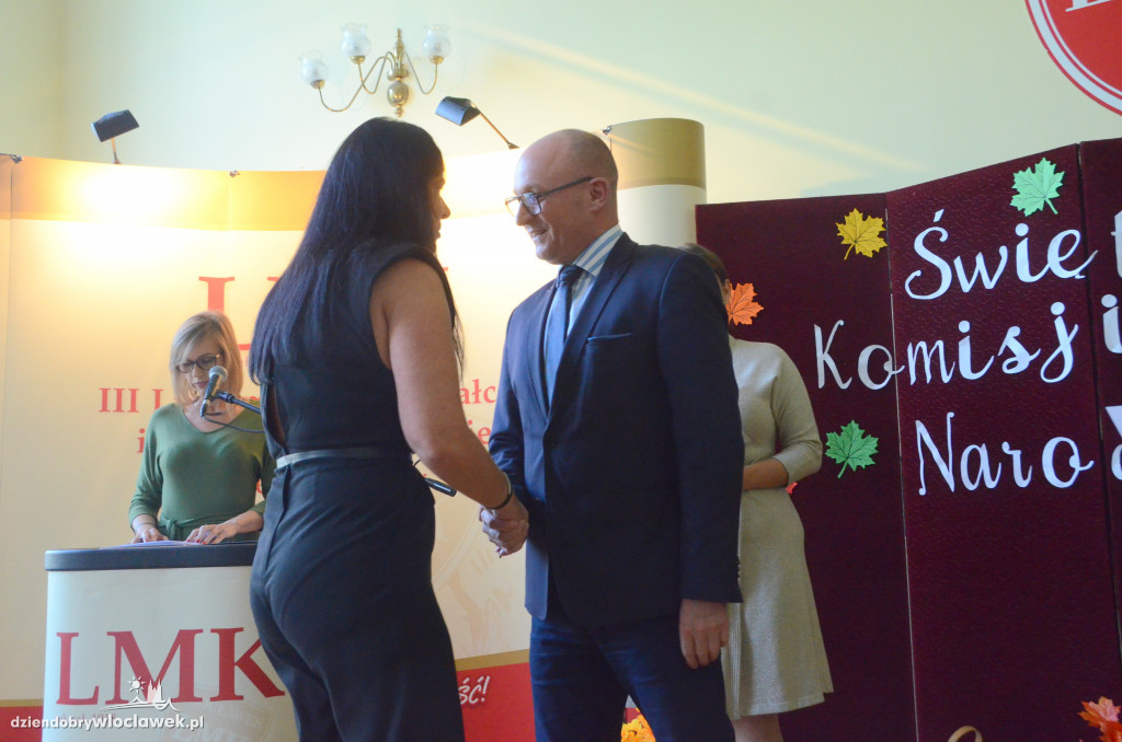 Prezydent wręczył najlepszym nauczycielom nagrody