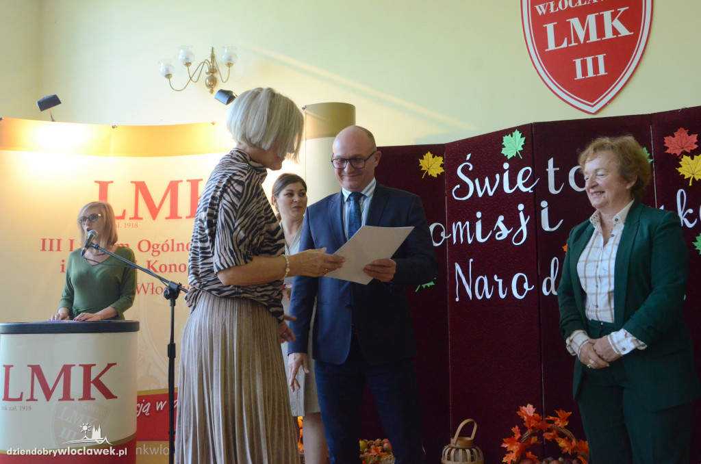 Prezydent wręczył najlepszym nauczycielom nagrody
