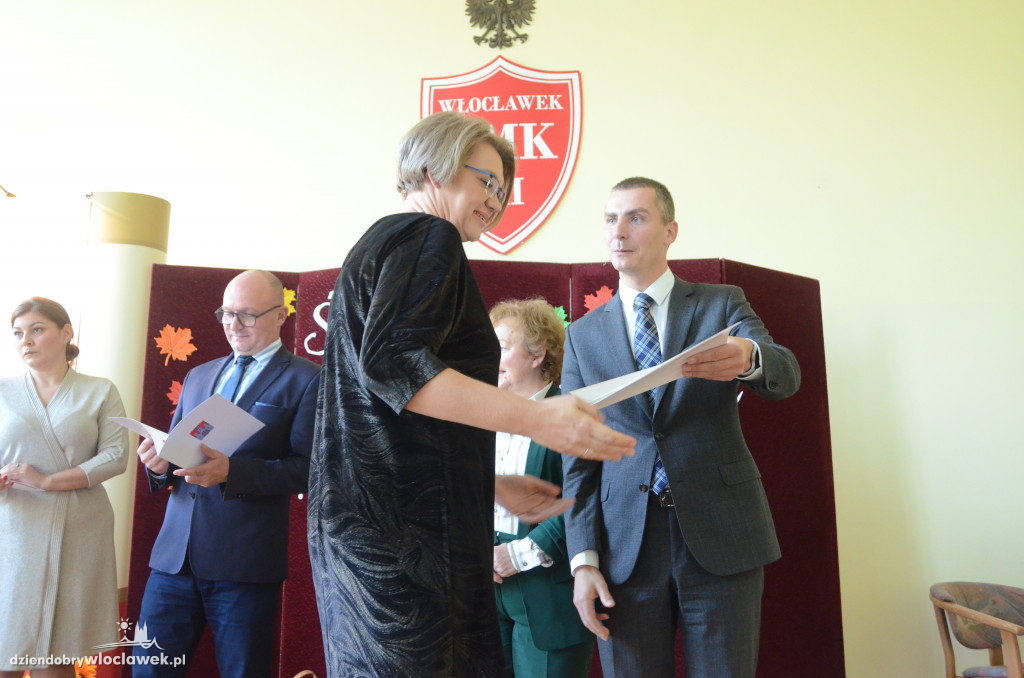 Prezydent wręczył najlepszym nauczycielom nagrody