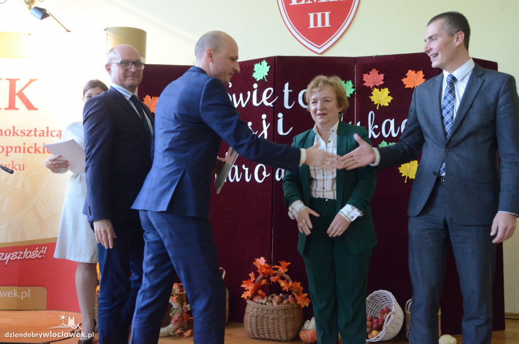 Prezydent wręczył najlepszym nauczycielom nagrody