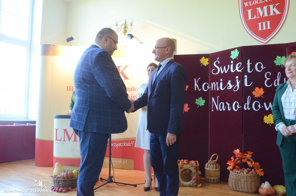 Prezydent wręczył najlepszym nauczycielom nagrody