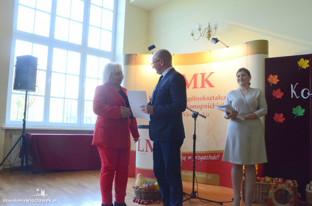 Prezydent wręczył najlepszym nauczycielom nagrody
