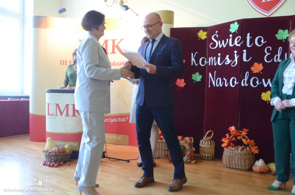 Prezydent wręczył najlepszym nauczycielom nagrody