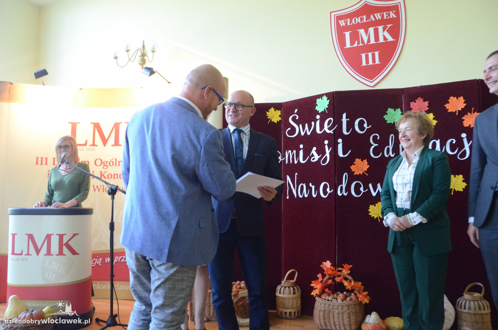 Prezydent wręczył najlepszym nauczycielom nagrody