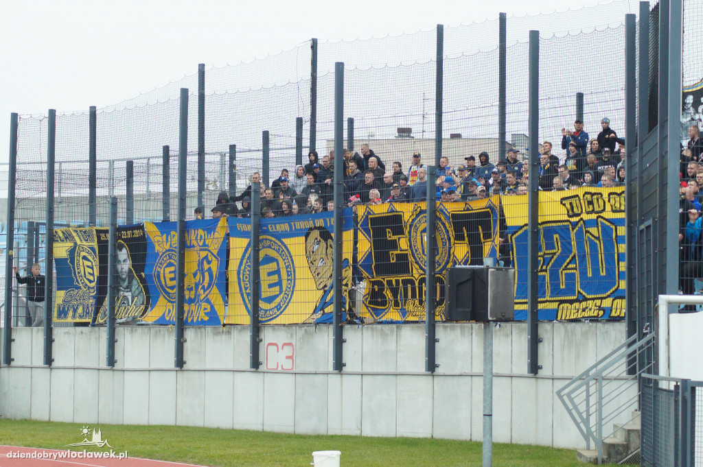 Kibice na meczu Włocłavia vs Elana
