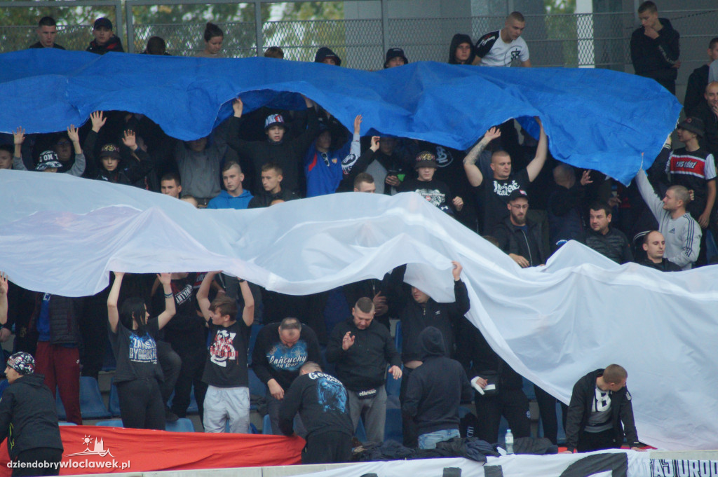 Kibice na meczu Włocłavia vs Elana