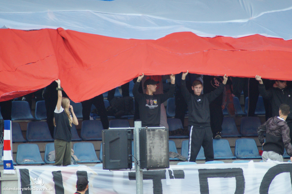 Kibice na meczu Włocłavia vs Elana