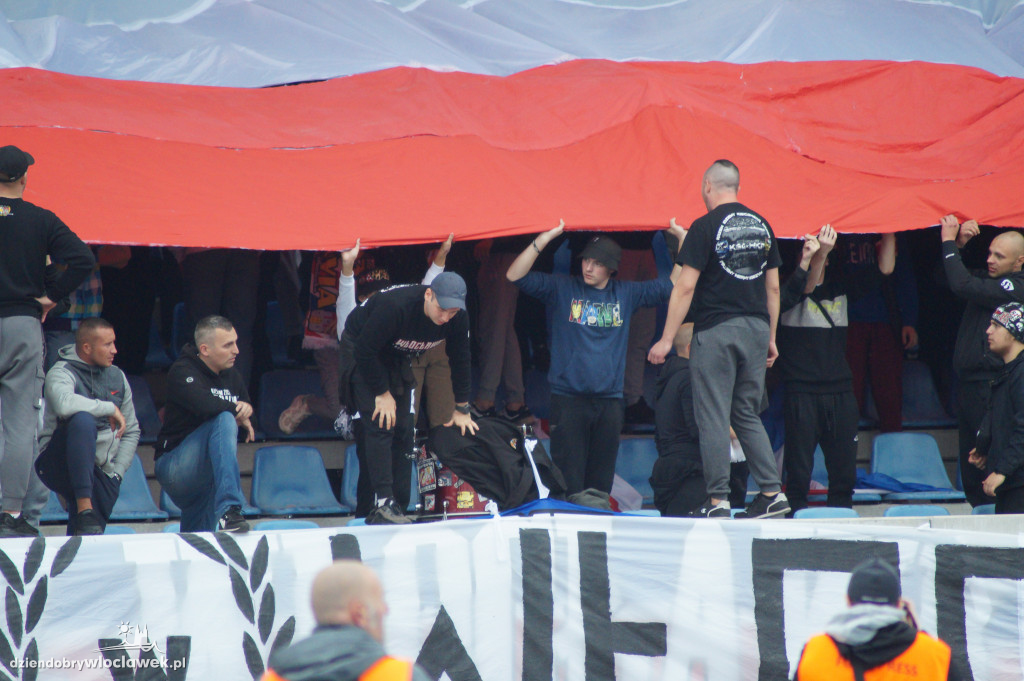 Kibice na meczu Włocłavia vs Elana