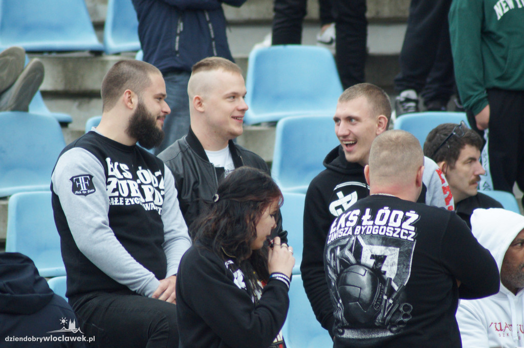 Kibice na meczu Włocłavia vs Elana