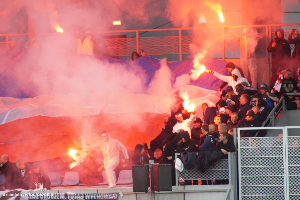 Kibice na meczu Włocłavia vs Elana