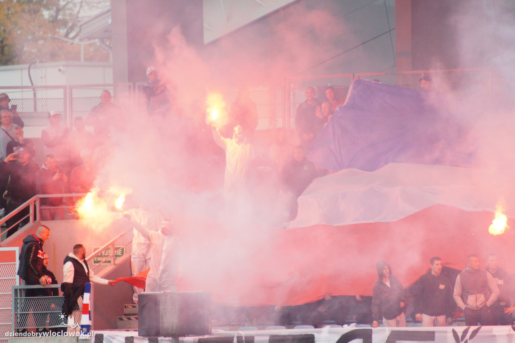 Kibice na meczu Włocłavia vs Elana