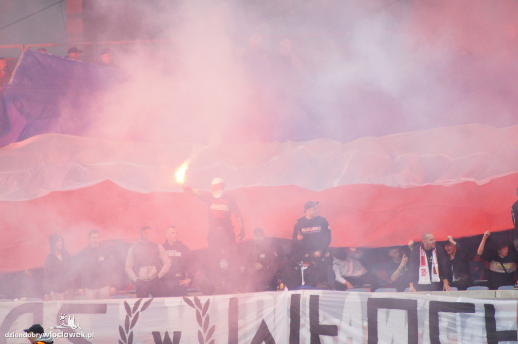 Kibice na meczu Włocłavia vs Elana