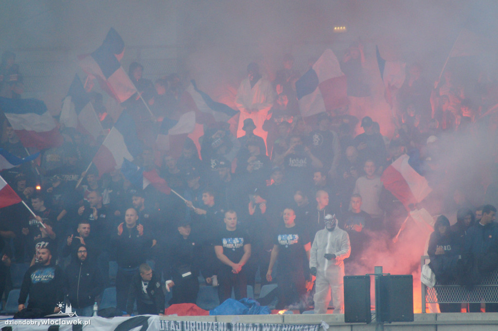 Kibice na meczu Włocłavia vs Elana