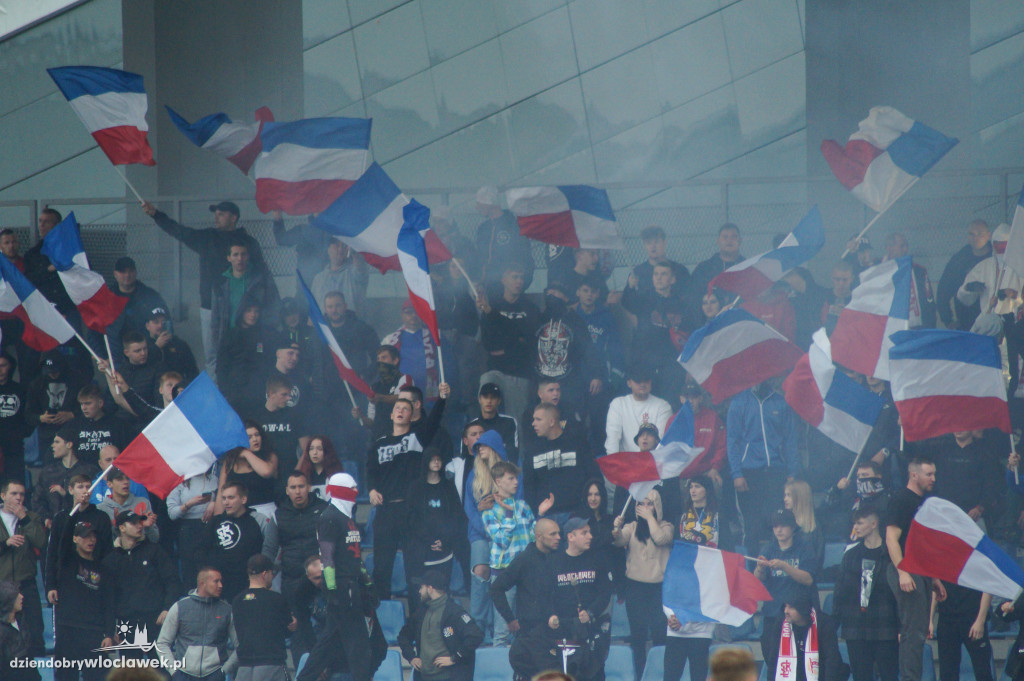 Kibice na meczu Włocłavia vs Elana