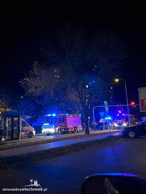 Zderzenie 2 samochodów na skrzyżowaniu na Południu
