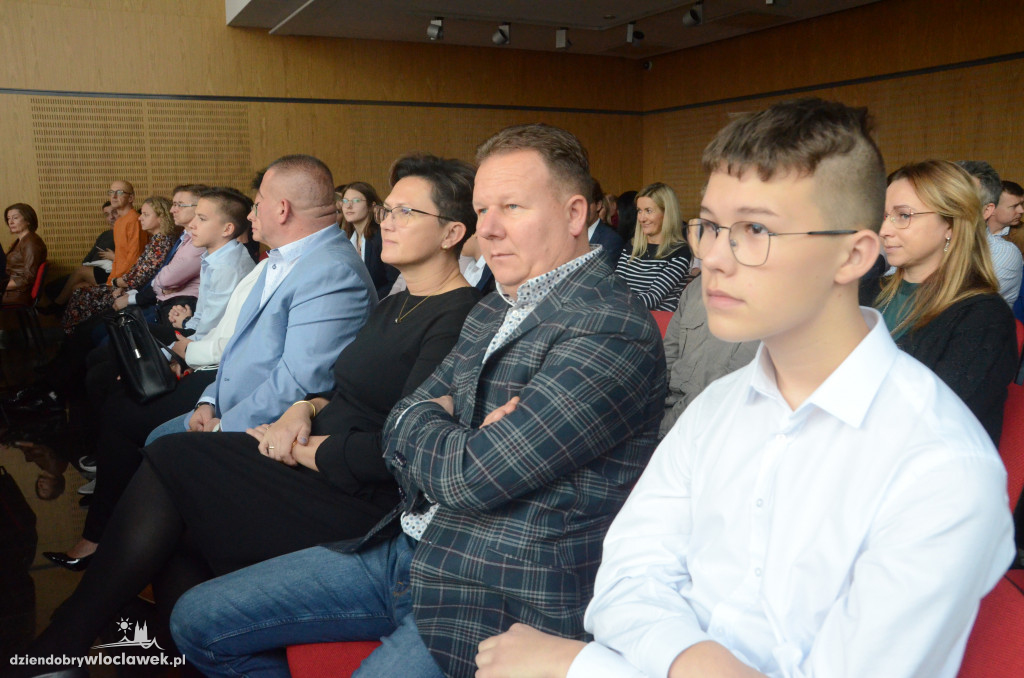 Fundacja ANWIL przyznała stypendia najzdolniejszym