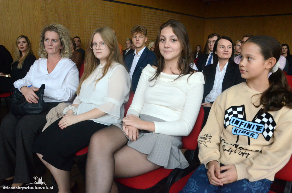 Fundacja ANWIL przyznała stypendia najzdolniejszym