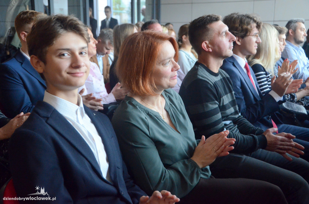 Fundacja ANWIL przyznała stypendia najzdolniejszym